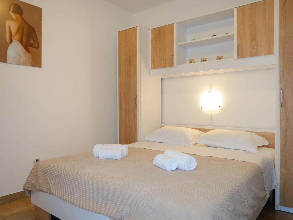 Apartment Meri - Krk211 By Interhome Kornić Exterior foto